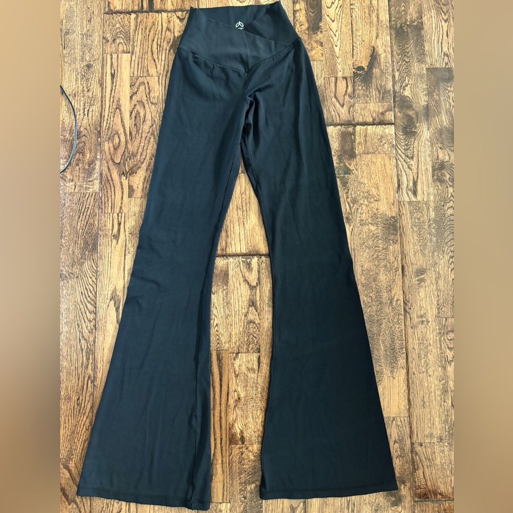 Sunzel Flare Leggings